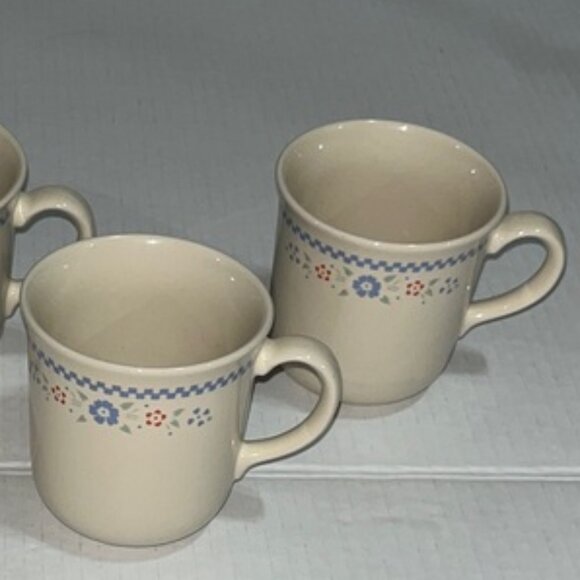 Corelle Needlepoint 3.5" Mugs Cups Set of 4 - Picture 4 of 8